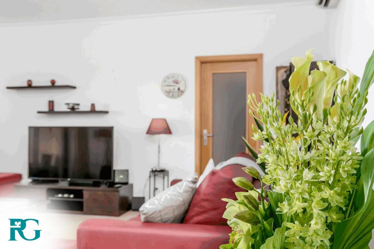 Apartamento With Pools And Parking #1934 *